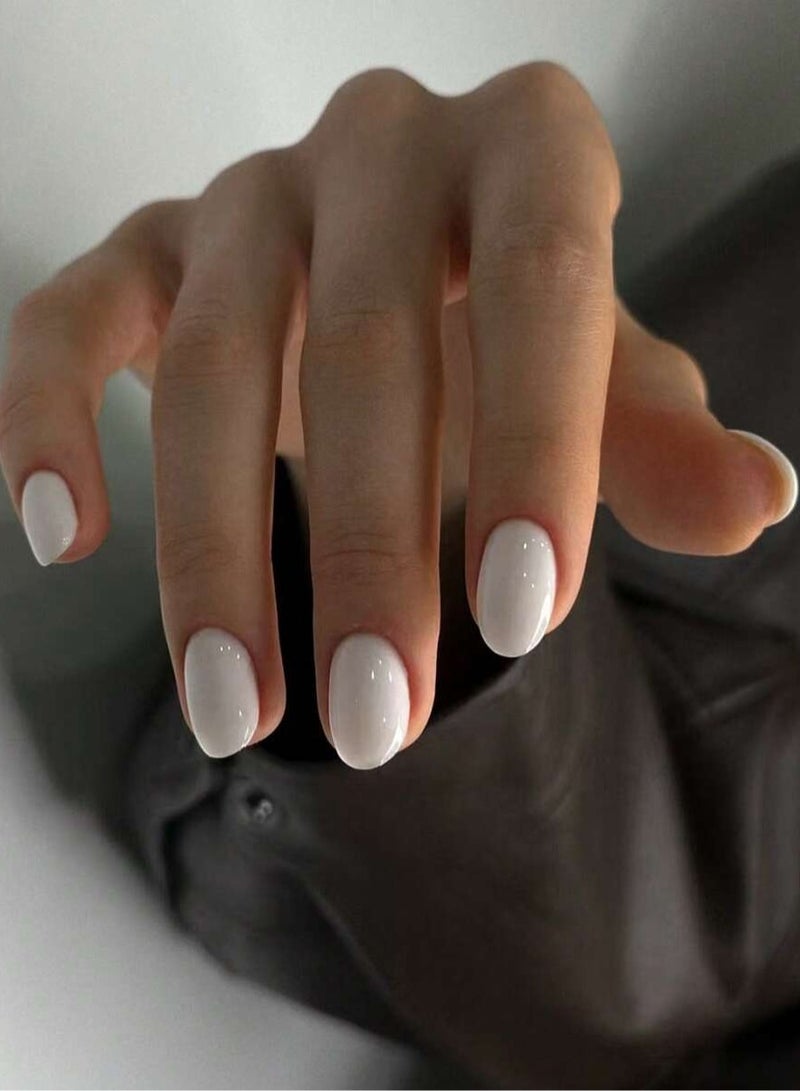 طقم أظافر ضغط قصيرة شكل بيضاوي 24 قطعة – لون بيج لامع مع فرنش أبيض + جيلي جل ومبرد - Image 2